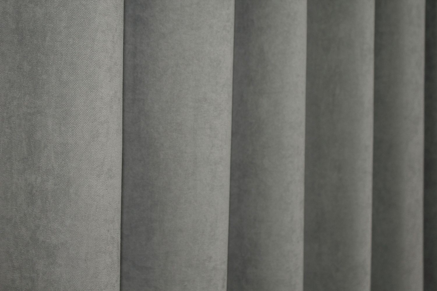 Комплект штор із тканини мікровелюр SPARTA колір сірий 1093ш, Сірий, Комплект штор (2шт. 1,0х2,85м.), Класичні, Без ламбрекена, Довгі, 1 м., 2,85 м., 100, 285, 1 - 2 м., В комплекті 2 шт., Тасьма