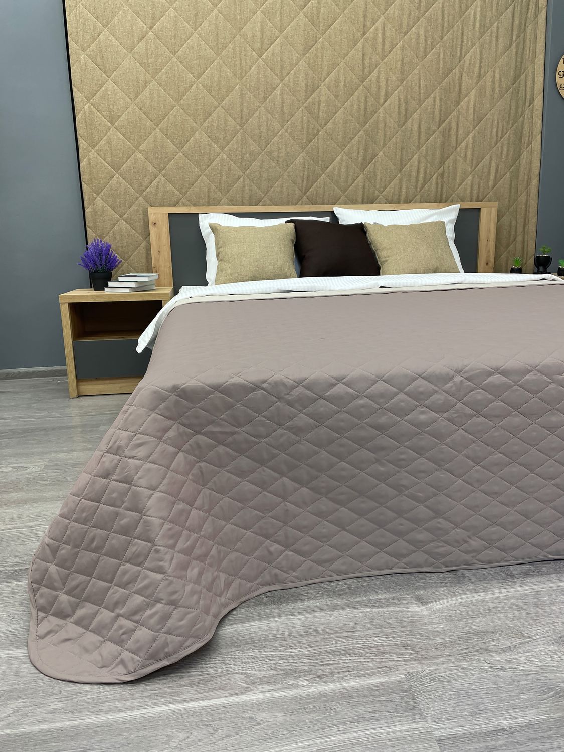 Покривало двостороннє Decorator Microfiber ромб 160х215 см сіро-коричневий з бежевим (85-010)