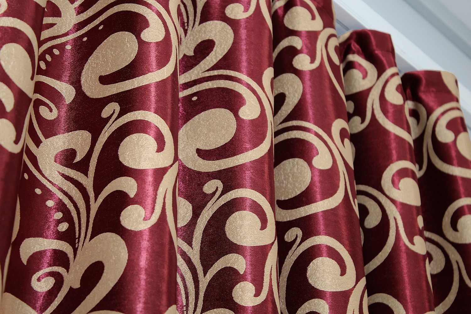 Шторна тканина блекаут-софт висота 2,8м колір бордовий з бежевим 693ш