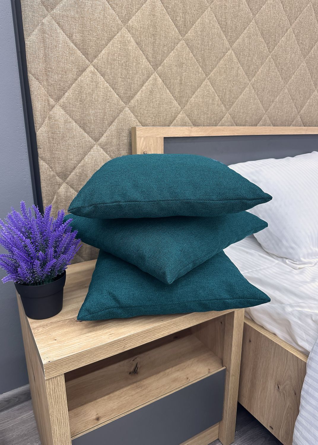 Подушка декоративна Decorator Мальмо 40x40х12 см, колір лазурний (84-088)