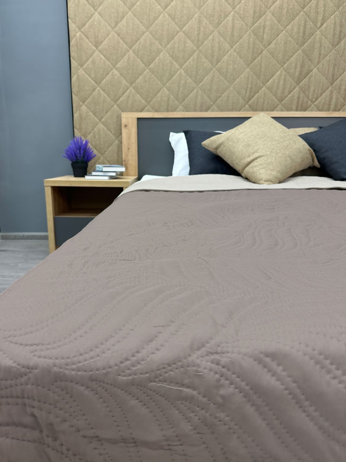 Покрывало двустороннее Decorator Microfiber листья 160х215 см капучино с бежевым (85-080)