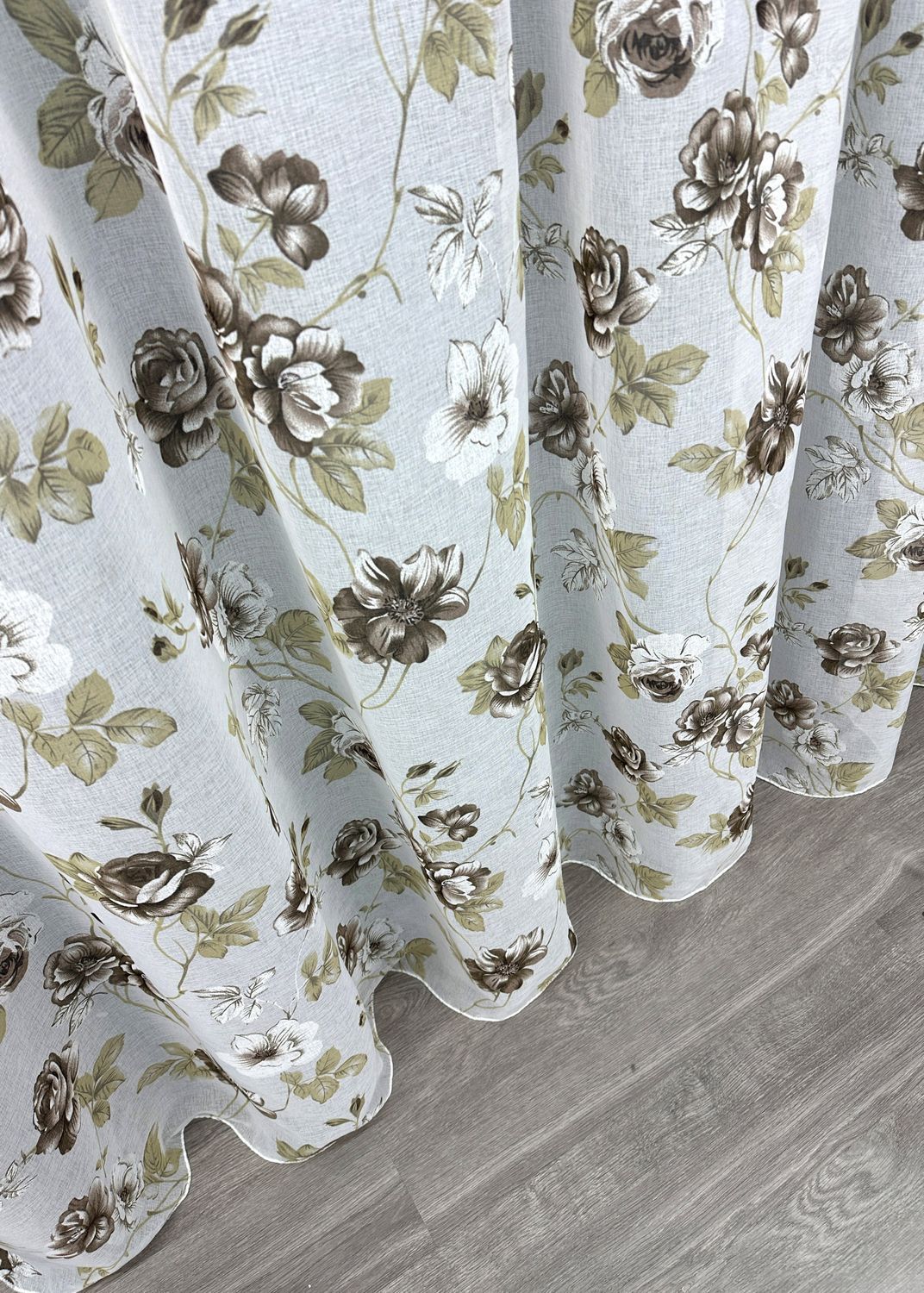 Тюль батист, коллекция "Flora" цвет белый с коричневым 1267т, Тюль на метраж, Без крепления, ткань на отрез, Нужную Вам ширину указывайте при покупке. (Ширина набирается по длине рулона.), 2,7 м.