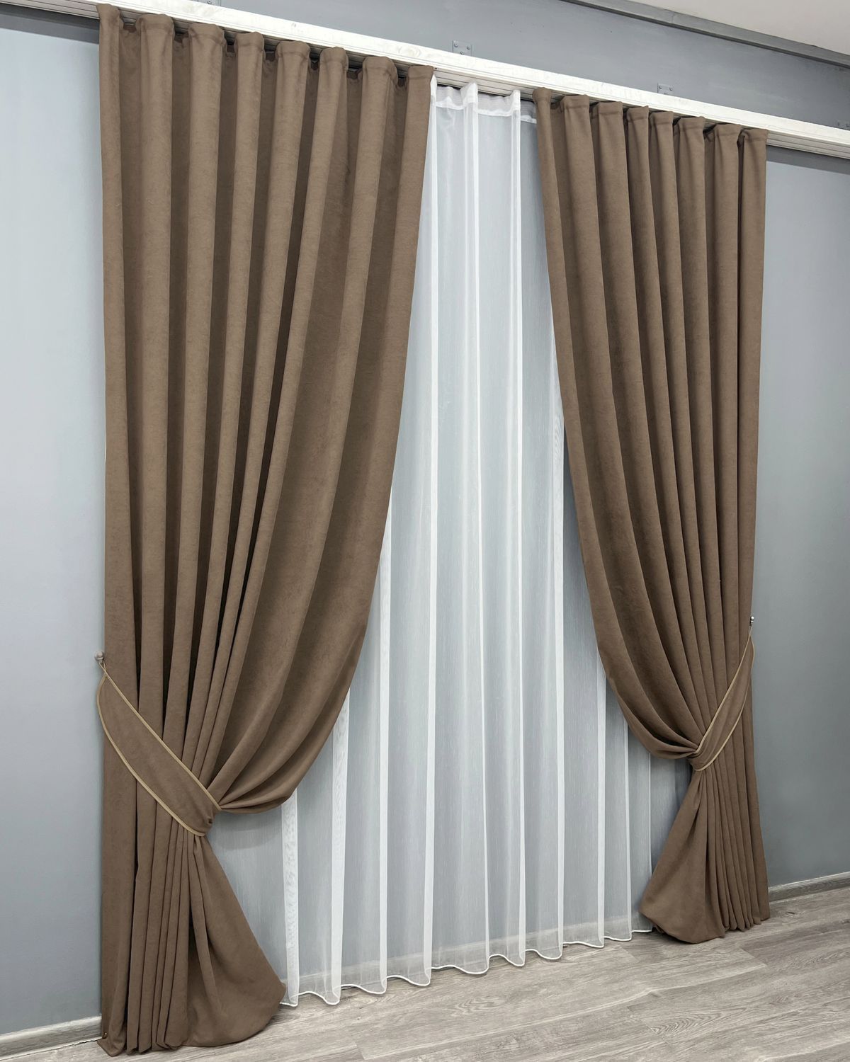 Комплект (2шт 1,5х2,7м) штор из ткани микровелюр Petek YL, цвет коричневый 2014ш 33-1017