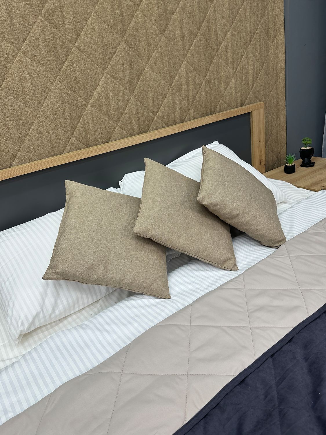 Подушка декоративная Decorator Sawana 40x40х11 см, цвет бежевый (84-054)