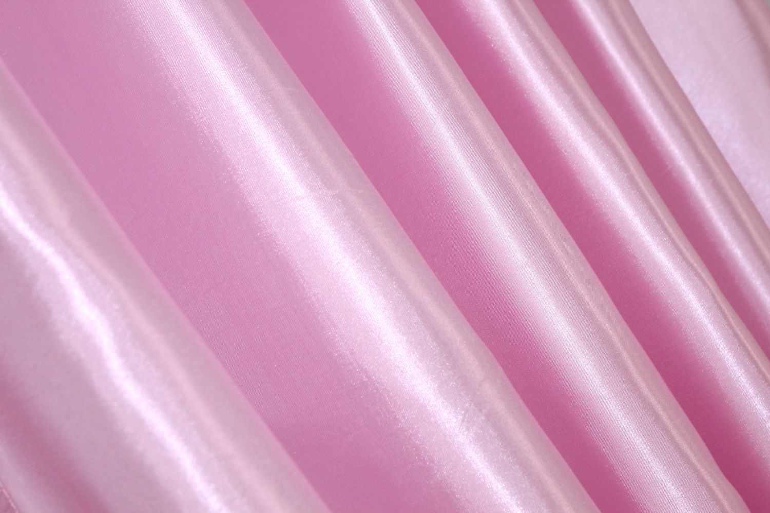 Комплект штор з тканини атлас колір рожевий 741ш, Рожевий, Комплект штор (2шт. 1,5х2,7м.), Класичні, Без ламбрекена, Довгі, 1,5 м., 2,7 м., 150, 270, 2 - 3 м., В комплекті 2 шт., Тасьма