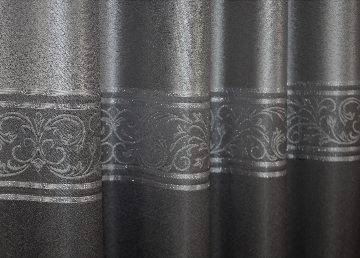 Комплект (2шт 1,4х2,5м) штор "ANZIO", цвет серебристый с графитовым 1469ш 39-003