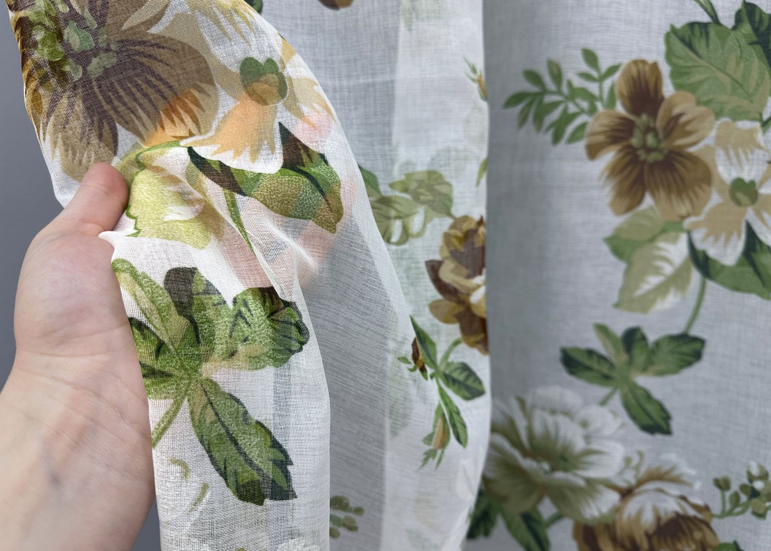 Тюль батист з квітковим принтом, колекція "Flora" колір різнобарвний 1536т, Тюль на метраж, Без кріплення, тканина на відріз, Потрібну Вам ширину вказуйте при покупці. (Ширина набирається по довжині рулона.), 2,8 м.