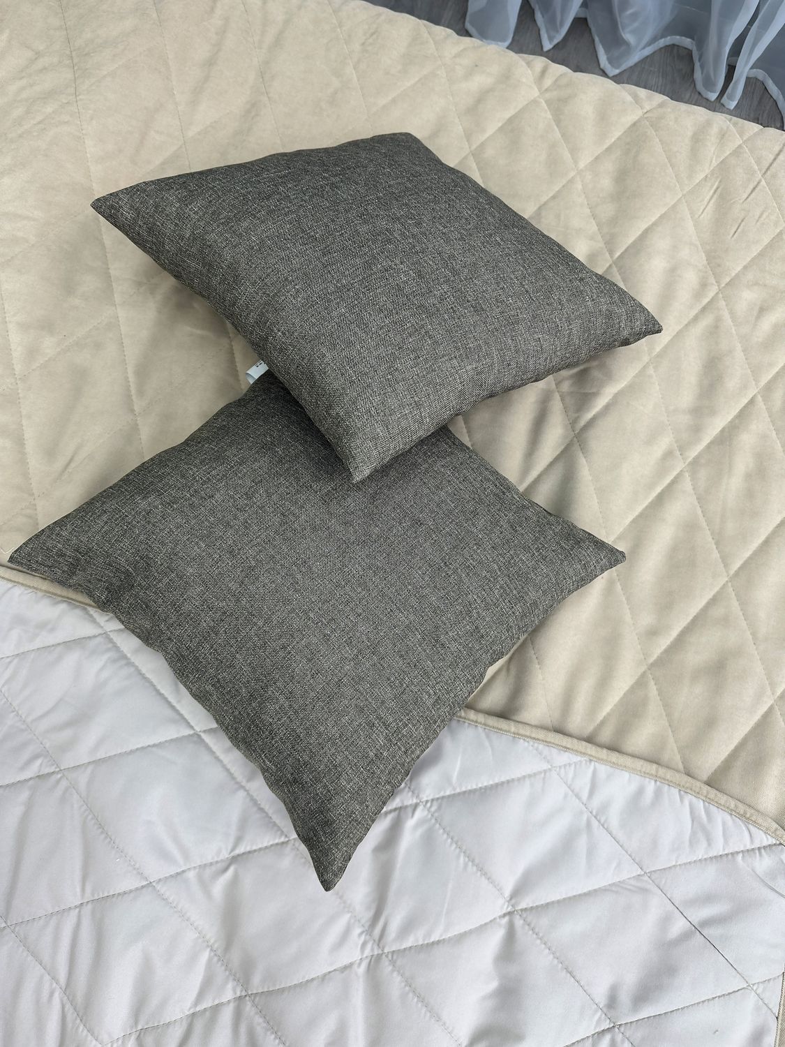 Подушка декоративная Decorator Sawana 40x40х11 см, цвет серый (84-055)