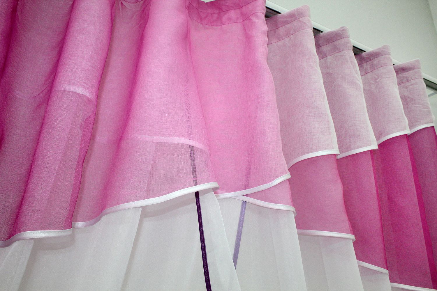 Кухонные шторы (260х170см) с ламбрекеном, на карниз 1-1,5м цвет розовый с белым 091к 50-894