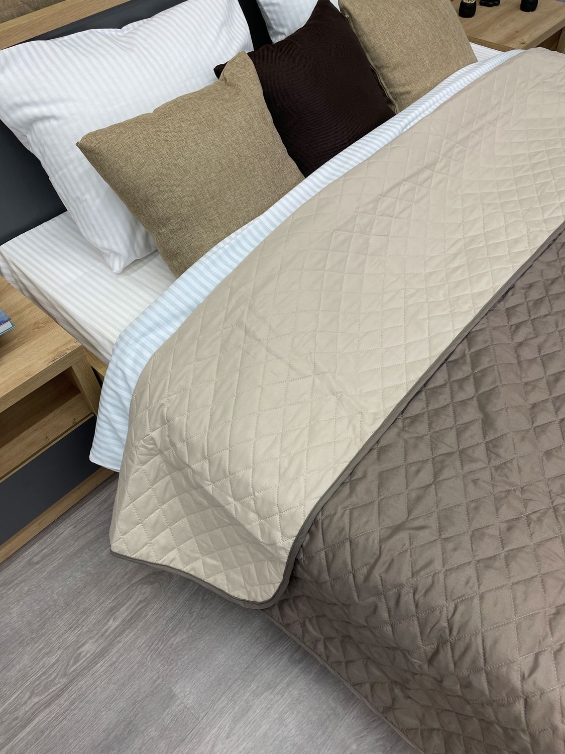 Покрывало двустороннее Decorator Microfiber ромб 140х215 см капучино с бежевым (85-003)