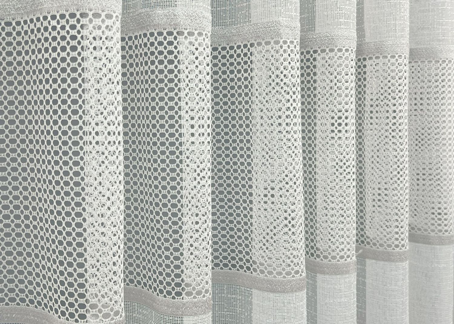 Тюль жаккард цвет молочный 1971т, Готовая тюль с тесьмой (4х2,7 м.), 4,0 м., 2,7 м., 400, 270, 2 - 3 м., Тесьма