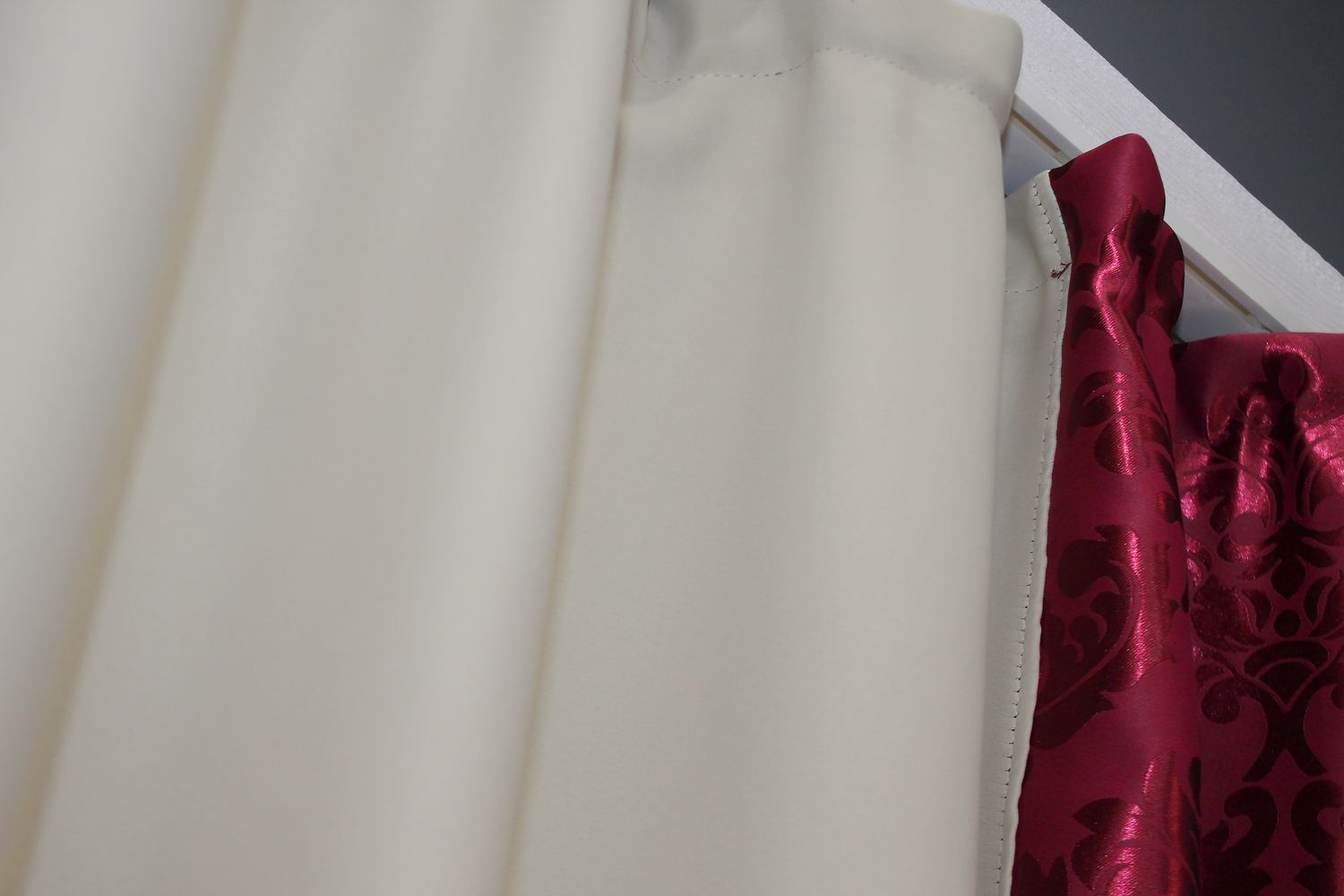 Комплект (2шт 1х1,7м) коротких комбінованих штор з блекаута колір червоний з бежевим 032дк  (1181-1291ш) 12-0011