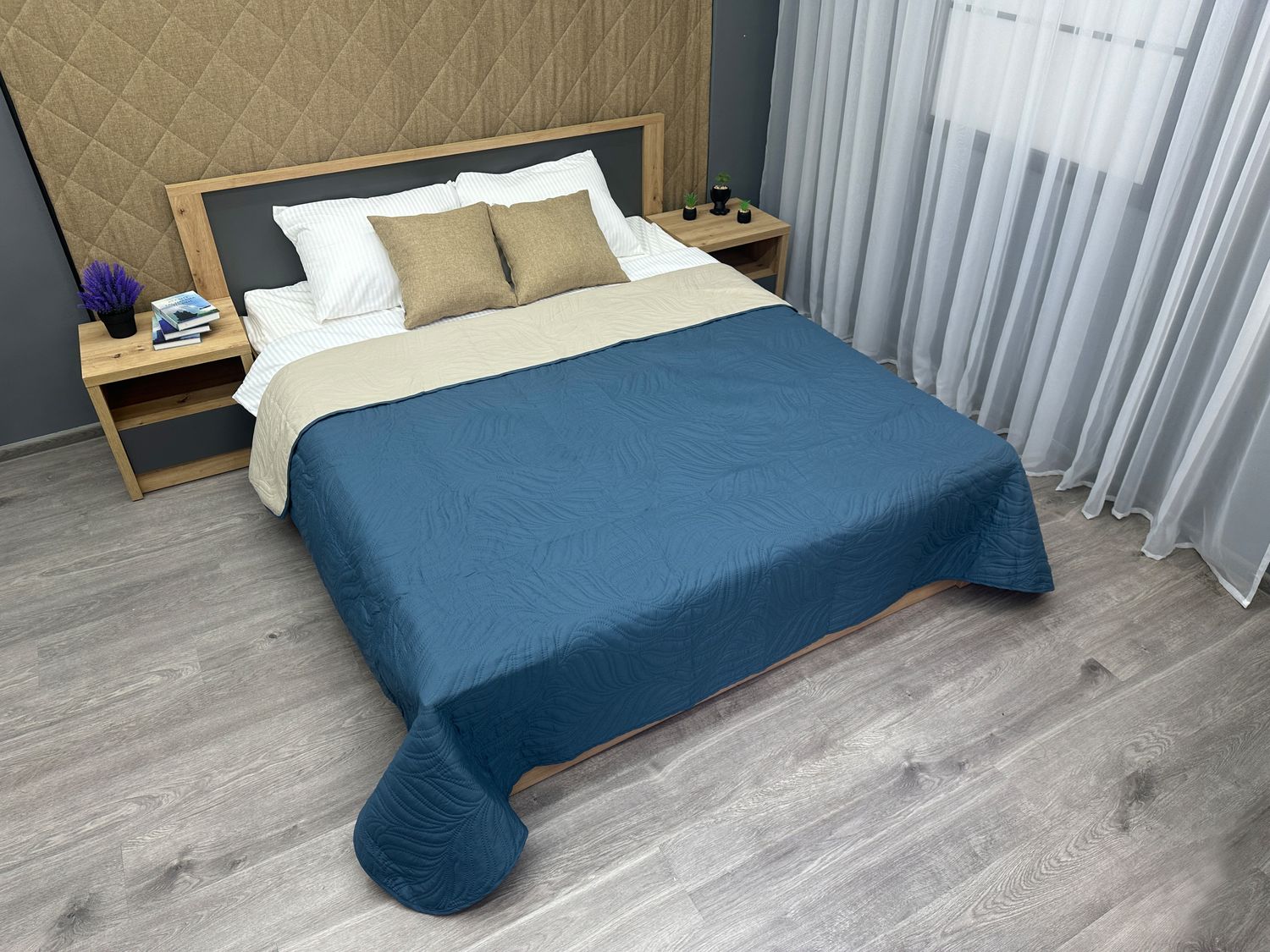 Покрывало двустороннее Decorator Microfiber листья 140х215 см синий с бежевым (85-110)