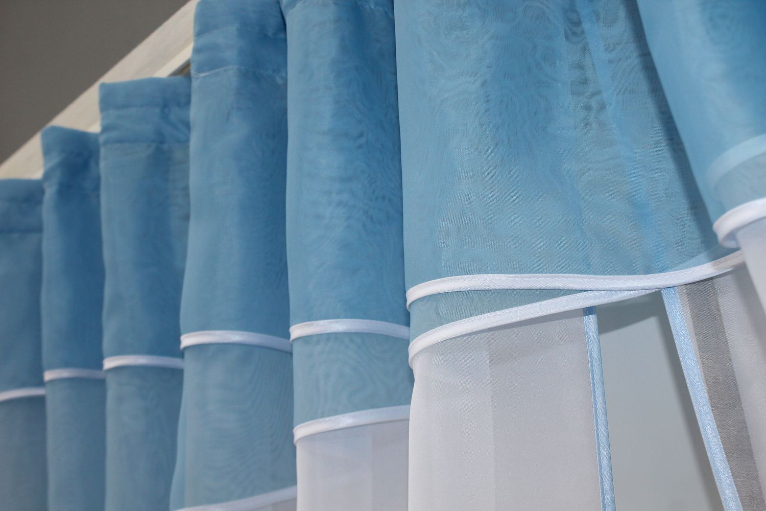 Кухонные шторы (280х170см) с ламбрекеном, на карниз 1-1,5м цвет голубой с белым 091к 52-0744