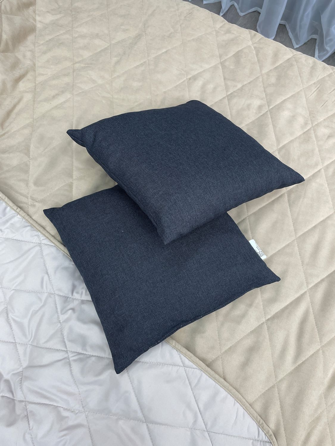 Подушка декоративная Decorator Sawana 40x40х11 см, цвет темно-синий (84-059)