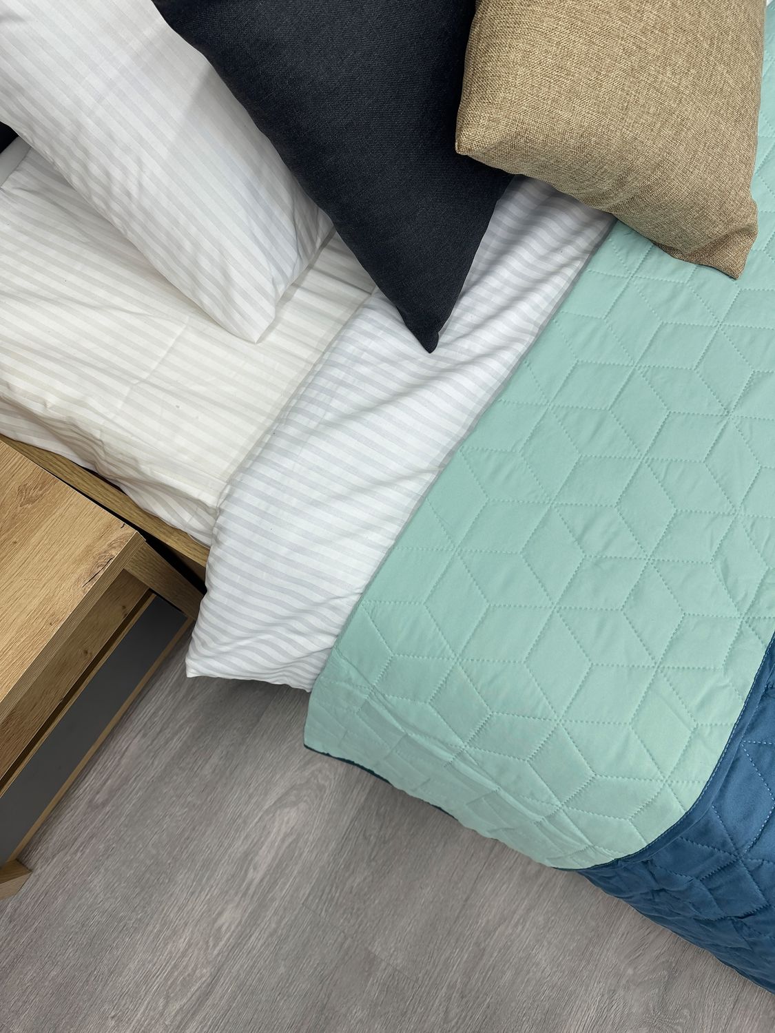 Покрывало двустороннее Decorator Microfiber куб 140х215 см синий с голубым (85-108)