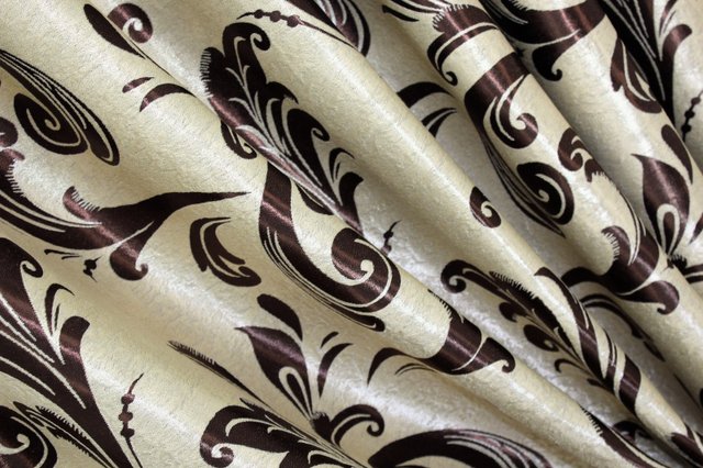 Двостороння тканина блекаут, колекція "Лілія" висота 2,8м колір коричневий з бежевим 101ш