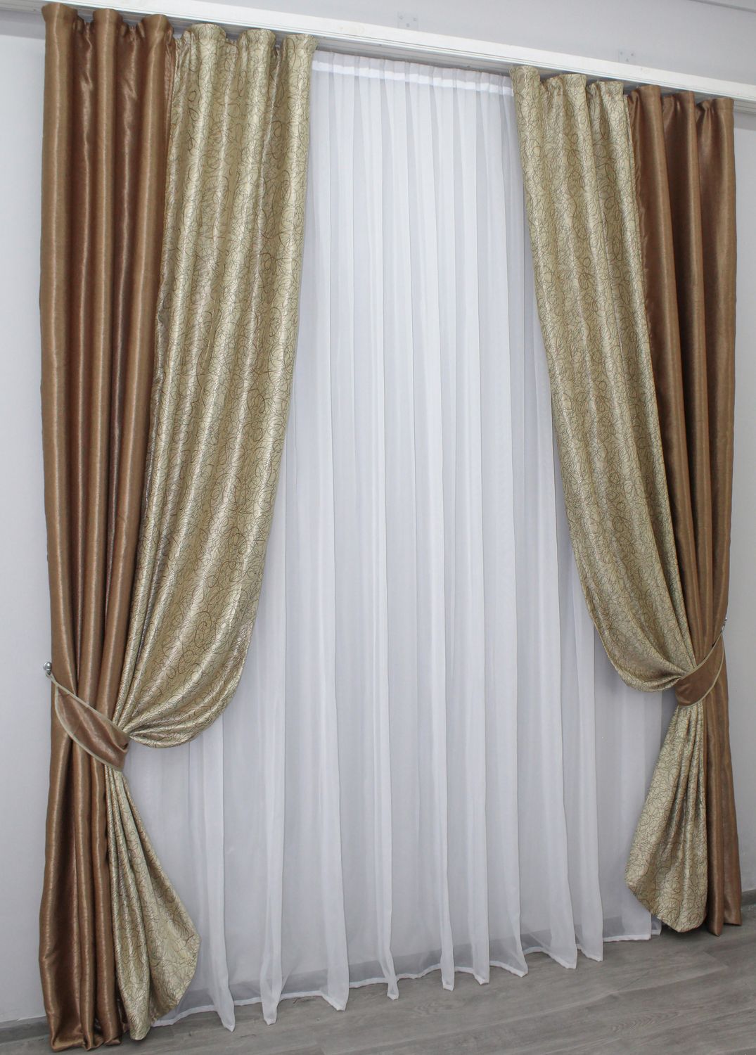 Комбіновані (2шт 1,5х2,7м) штори з тканини блекаут-софт колір коричневий з бежевим 014дк (095-671шБ) 10-533