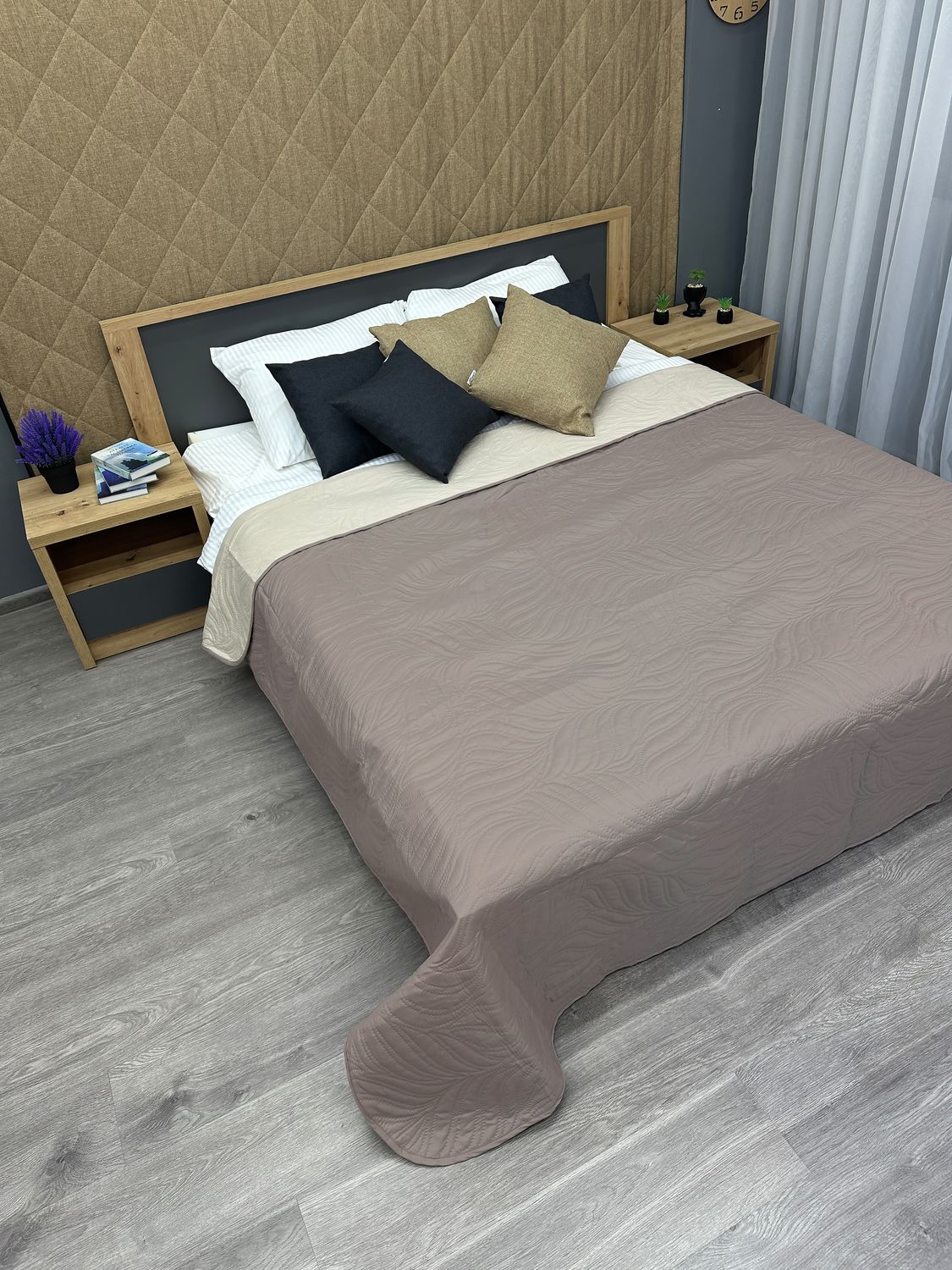 Покривало двостороннє Decorator Microfiber листя 160х215 см сіро-коричневий з бежевим (85-083)