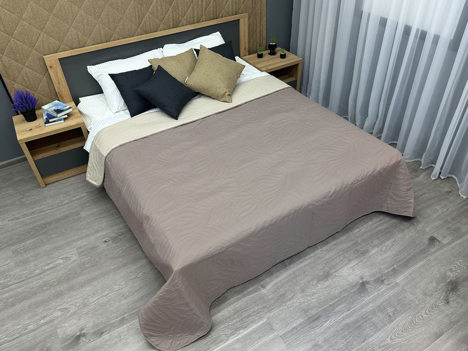 Покривало двостороннє Decorator Microfiber листя 140х215 см сіро-коричневий з бежевим (85-113)