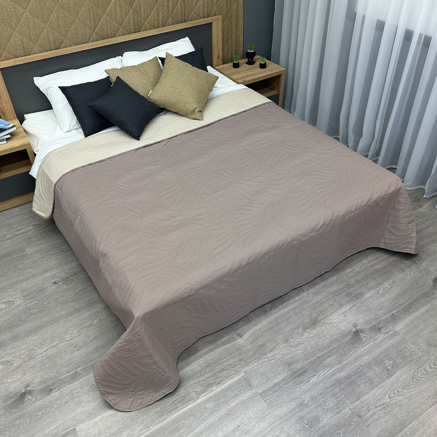 Покрывало двустороннее Decorator Microfiber листья 140х215 см серо-коричневый с бежевым (85-113)