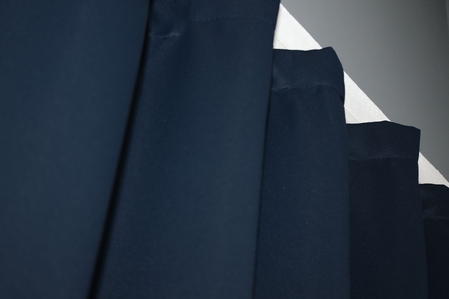 Комплект штор із тканини блекаут, колекція "Midnight" колір темно-синій 1164ш, Темно-синій, Комплект коротких штор (2шт. 1,4х1,7м.), Класичні, Короткі, 1,4 м., 1,7, 140, 170, 1,5 - 2,5 м., В комплекті 2 шт., Тасьма